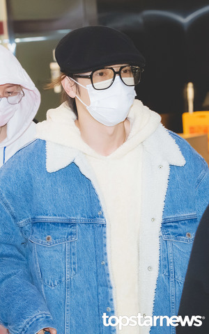 슈퍼주니어 동해, ‘산뜻한 블루컬러’ (김포공항 입국) [HD포토]