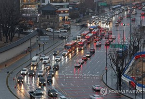 오전까지 전국 대부분 눈·비…낮 최고 3∼11도(오늘 날씨 예보)