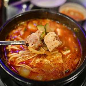 ‘생생정보’ 군포 산본 닭곰탕·돼지김치찌개 맛집 위치는? 오리차돌구이-뚝배기오리탕 등