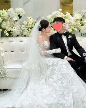 AOA 유나, 신랑 ♥강정훈과 결혼 소감…"행복하게 살겠다"