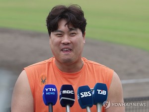 [천병혁의 야구세상] 류현진 복귀에 고무된 한화 팬들…&apos;아픈 손가락&apos;은 치유될까