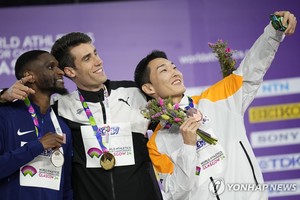 세계실내선수권 3위 우상혁 "이젠 올림픽 준비"…한국 공동 27위