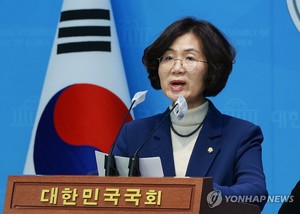 민주당, &apos;명품백 수수 의혹&apos; 추가해 &apos;김건희 특검법&apos; 재발의…21대 국회 임기 종료와 함께 폐기될 가능성 커