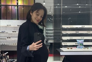 “오덕이랑 첫 여행”…‘차현우♥’ 황보라, 출산 앞두고 태교 여행 떠났다