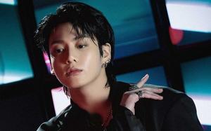 [BTS News] 방탄소년단 정국, &apos;스넥유&apos; 써클 월간 글로벌 K-팝 차트 4개월 연속 1위 기록→총 13곡 차트인