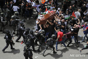 이스라엘군, 동예루살렘에서 폭죽 발사한 12세 소년 사살(이스라엘 팔레스타인 전쟁)