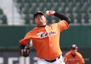 류현진, 5이닝 6K 2실점 호투…김광현, 4이닝 6실점 난조(종합)