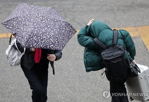 금요일 오후부터 전국에 비…밤사이엔 &apos;황사비&apos;(내일 날씨 예보)