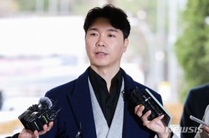 박수홍, 법정서 가족 재회?…‘명예훼손 혐의’ 형수 재판 증인 선다 [이슈종합]