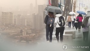 전국에 황사비…수도권 미세먼지 &apos;매우나쁨&apos;(오늘 날씨 예보)