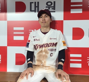 MLB 노리는 김혜성 "정후 경기 빠짐없이 본다…참 좋은 선수"