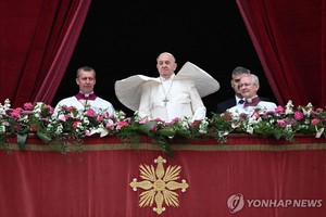 교황, 성주간 완주…"무기로 평화 못이뤄" 부활절 메시지(종합)