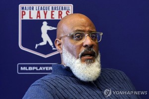 MLB 선수노조 사무총장, 지난해 58억원 받았다