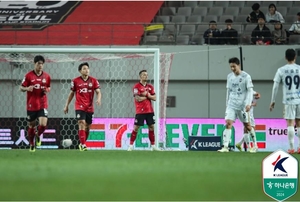 &apos;일류첸코 2골 2도움&apos; K리그1 서울, 김천에 5-1 대승