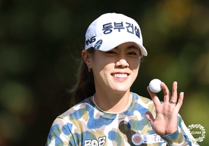 KLPGA 두산건설 챔피언십, &apos;엄마 골퍼&apos;에 숙소 무료 제공