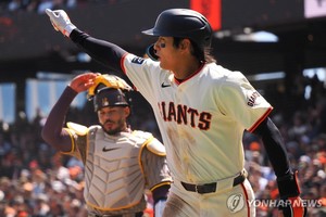 이정후, MLB 첫 홈경기서 안타없이 1득점…김하성, 4타수 무안타