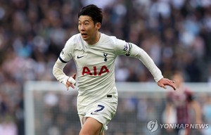 &apos;손흥민 결승골 도움&apos; 토트넘, 노팅엄 3-1 꺾고 4위로