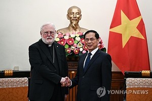교황청 외무장관 베트남행…"교황 방문 논의 가능성"
