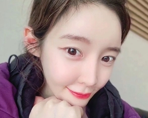 "모든 건 순리대로"…&apos;이혼 소송&apos; 티아라 아름, BJ 데뷔→인스타그램 재개