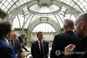 마크롱 "올림픽 개막식 센강 수상행진 고수 안할 수도"