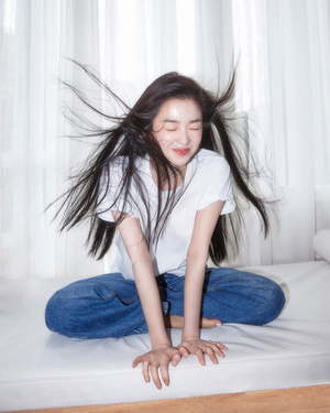 레드벨벳 아이린, "이런 사진도 예뻐" 깨끗한 청순美 넘치는 근황