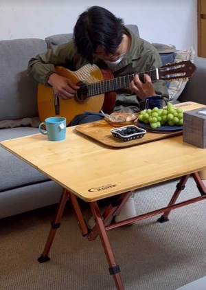 이효리, ‘♥이상순’ 기타 치는 모습 직접 촬영…애정 뚝뚝