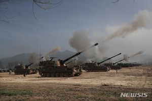 베트남, K-9자주포 등 한국 무기체계 도입키로…정부 협력 요청