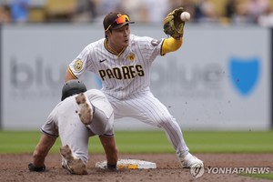 김하성, 3타수 무안타 침묵…시즌 타율 0.204