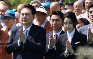 尹대통령 내외, 사리반환 기념식 참석…"한미관계 가까워져 해결 실마리"
