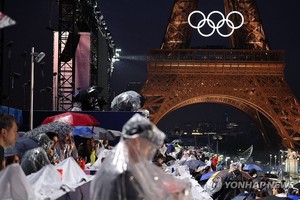 [올림픽] 도시 전체가 &apos;거대한 무대&apos;…눈 뗄 틈이 없었던 &apos;파리의 환대&apos;