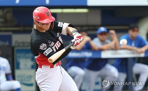 KIA 김도영, 시즌 36호포…40-40클럽에 &apos;홈런 -4, 도루 -1&apos;