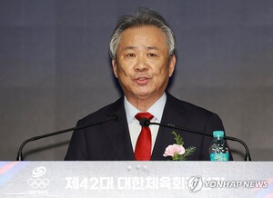 대한체육회장 선거 &apos;낙선&apos; 이기흥, IOC 위원직도 2월 말까지