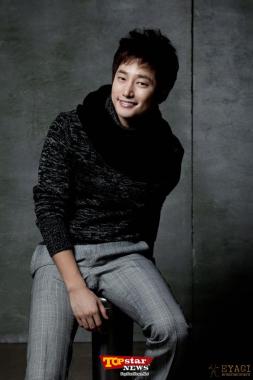 박시후(Park Sihoo), 일본 온라인 인기투표 1위