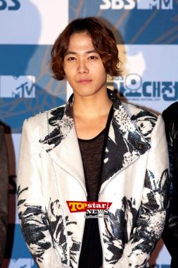 FTISLAND&apos;s Lee Hong Ki, becomes the MC for Mnet &apos;MCountDown&apos; [KSTAR]