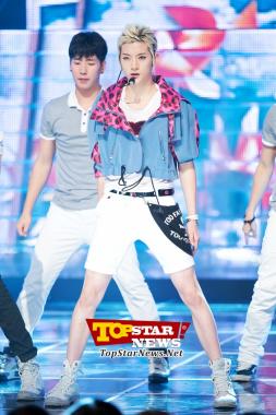 Nu&apos;est&apos;s Ren is definitely the visual model of the group…MCountdown livebroadcast scene [KPOP]