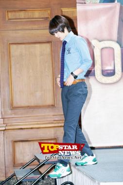 f(x) Sulli walking like a boy in the conference…&apos;To the Beautiful You&apos; Production Report Conference [KDRAMA]