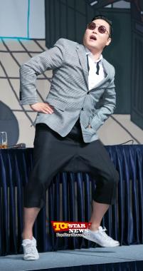 Psy&apos;s Gangnam Style, placed first on iTunes charts in eight countries [KPOP]