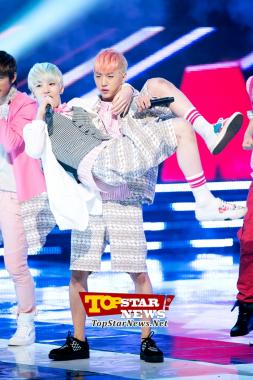 B.A.P&apos;s Zelo and Bang Yongguk, &apos;Zello is heavier than I thought&apos; M Countdown Live Show [KPOP]