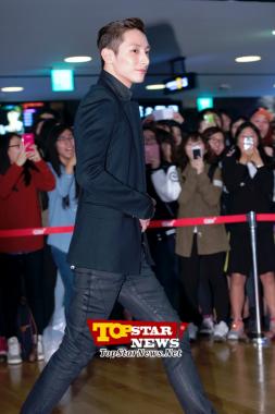 Lee Soo Hyuk, "Entra con pasos de modelo"…Estreno VIP de la película "Wolf Boy" [KSTAR PHOTO]