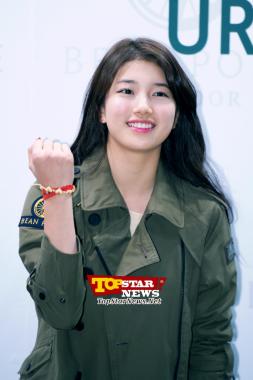 수지(Suzy), &apos;오늘 하루 힘내시고 행쇼~&apos;…빈폴아웃도어 팬사인회 현장 [KSTAR PHOTO]