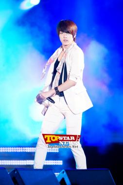 Infinite&apos;s Sung Yeol, &apos;Wherever he goes, he never lacks in height&apos;...2012 Hallyu Dream Concert in Gyeongju [KPOP PHOTO]