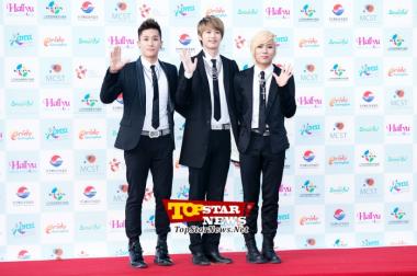 F.I.X, ‘We&apos;ll infect Gyeongju with sensibility’ …Photo op of 2012 Hallyu Dream Concert in Gyeongju [KPOP PHOTO]