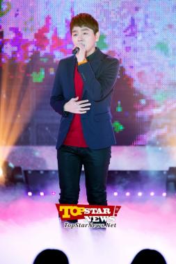 Urban Zakapa&apos;s Kwon Sunil, ‘Luxurious voice that warms up the cold weather’ … 2012 AIDS Prevention Campaign Concert [KPOP PHOTO]