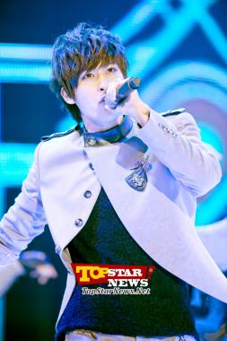 Jaehyo de Block B, "El rey del baile" … Ceremonia de inauguración de "MU:CON Seoul 2012" [KPOP PHOTO]