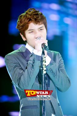 K. will, "Con una dulce balada" ··· Ceremonia de inauguración de "MU:CON Seoul 2012" [KPOP PHOTO]