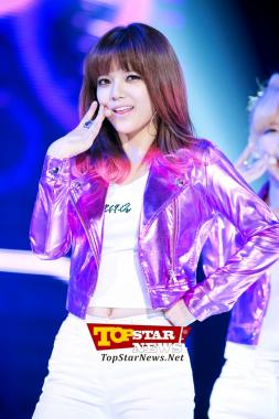 Ji Min de AOA, "Tímida sonrisa" … Ceremonia de inauguración de "MU:CON Seoul 2012" [KPOP PHOTO]