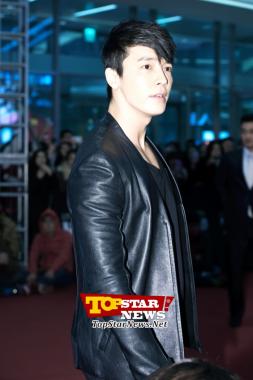 Dong Hae de Super Junior, "Luciendo chupa de cuero"…Estreno VIP de la película "Berlin" [KSTAR PHOTO]