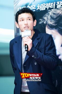 황정민(Hwang Jung Min), ‘즐겁게 보고 가겠습니다’…영화 ‘베를린’ VIP 시사회 현장 [KSTAR PHOTO]