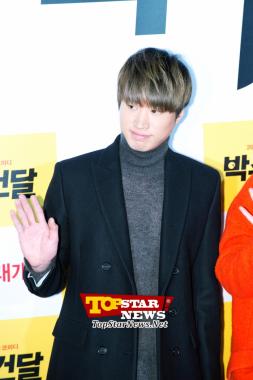 타블로(Tablo), ‘아내랑 같이 왔어요’ … 영화 ‘박수건달’ VIP 시사회 현장 [KSTAR PHOTO]