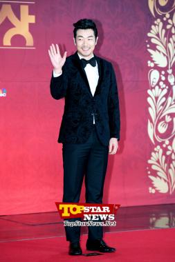 이종혁(Lee Jong hyuk), ‘록이 왔어요’…‘2012 SBS 연기대상’ 레드카펫 현장 [KSTAR PHOTO]